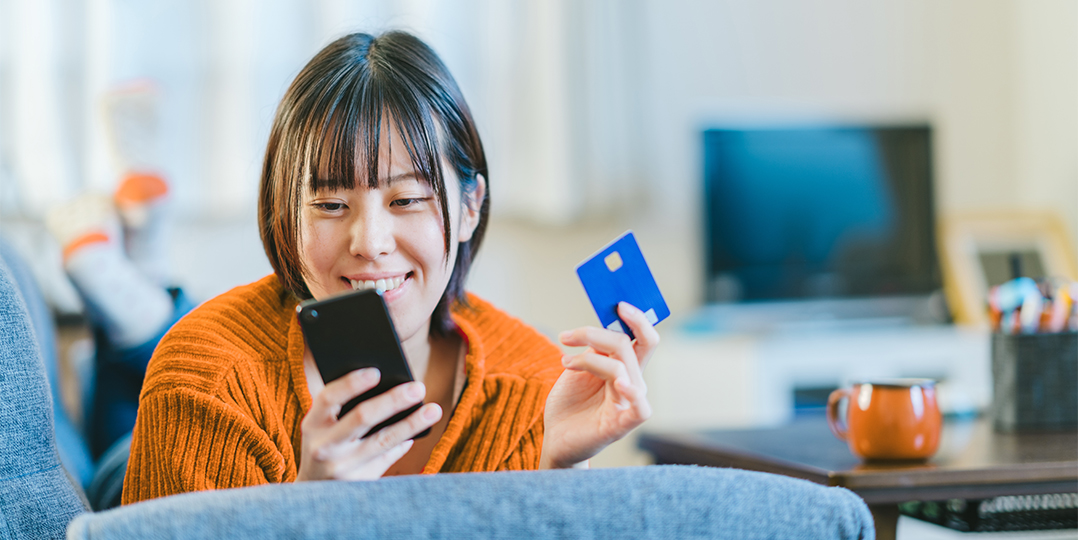 お金の管理の面倒にサヨナラ！？安心と便利が1枚にまとまった「みずほJCBデビット一体型キャッシュカード」