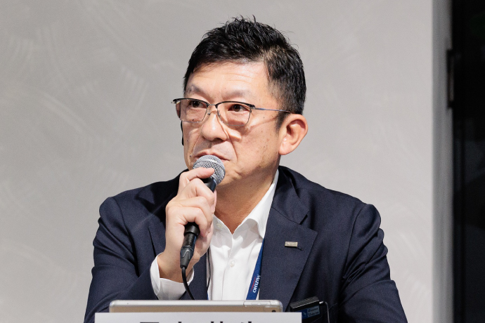 足立 龍生